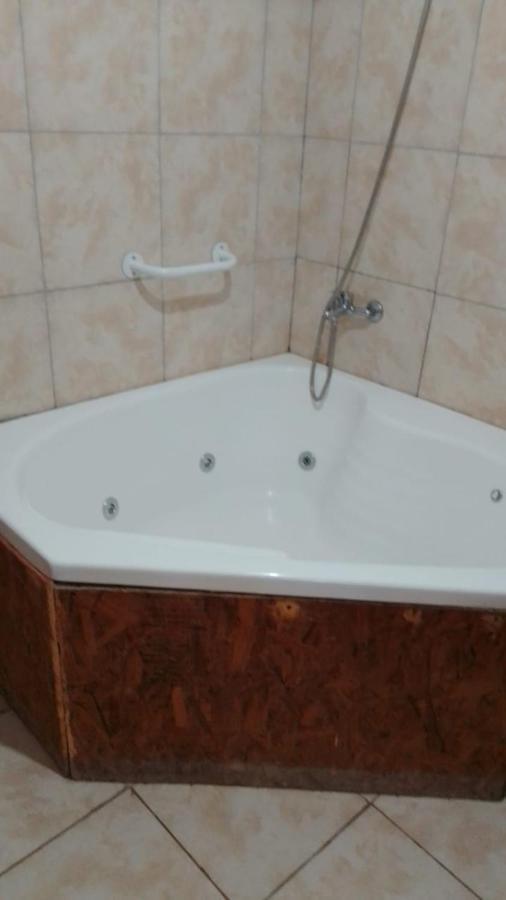 Bardas Del Limay Dormi-Con Hidromasaje - Totalmente Equipado プロッティエル エクステリア 写真